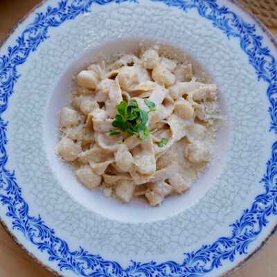 Феттучине с морским гребешком в La casa della pasta по цене 1090 ₽