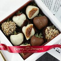 Клубника в шоколаде Инжирный вечер 9-12 ягод в Berry Present