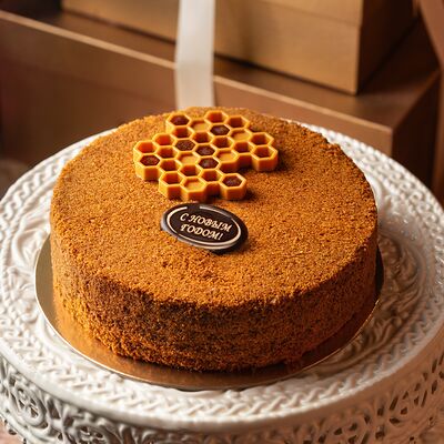 Торт Медовый в La Maison гастробутик по цене 1950 ₽