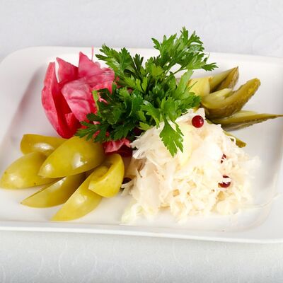 Ассорти из солений в Мансарда по цене 400 ₽