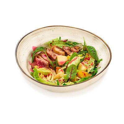 Салат с уткой в Trattoria по цене 708 ₽