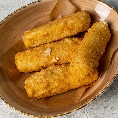 Сулугуни в панировке в Сакура по цене 420 ₽