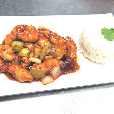 Жареные креветки Гунбао и рис в Китайский фонарик по цене 850 ₽