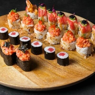 Сет Туна в Эбби Noodles & Sushi Bar по цене 2350 ₽