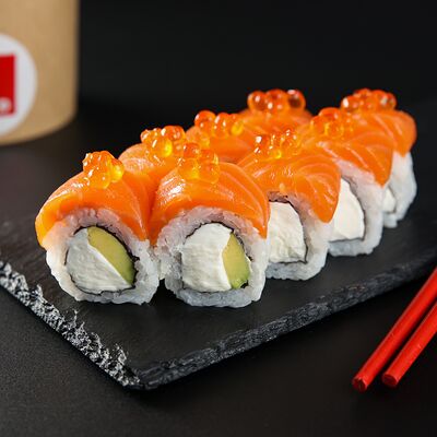 Ролл Филадельфия хит в Seafood Sushi по цене 948 ₽