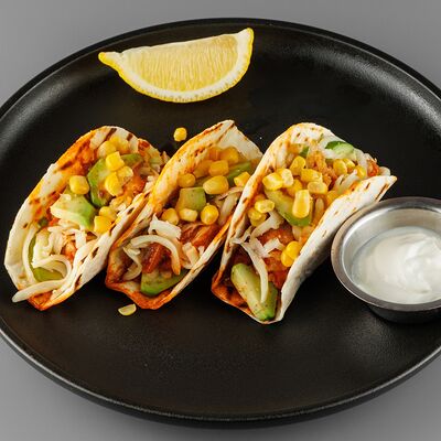 Тако с курицей в Meat & Grill по цене 650 ₽