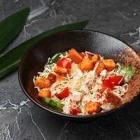 Цезарь с копченой курицей в Фибо