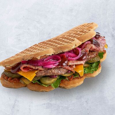 Барбекю Бургер Вафля в Vaffel по цене 730 ₽