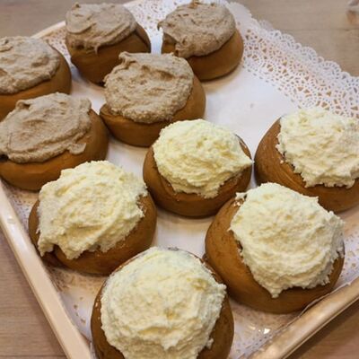 Булочка Улитка с шоколадом в шоколадной глазури в Кондитерская-пекарня Смайлик по цене 115 ₽