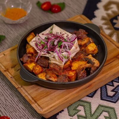 Чобан говурма в Хан Булак по цене 690 ₽