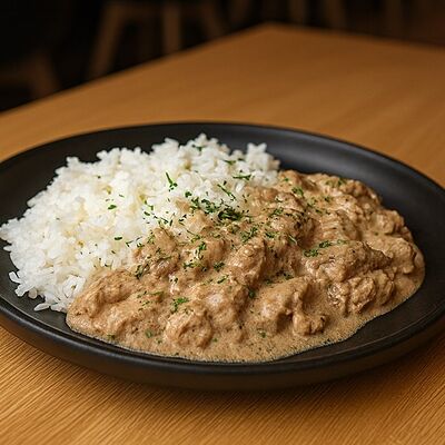 Печень в сметанном соусе с рисом в Дело вкуса по цене 319 ₽