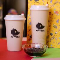 Зелёный латте с шариками тапиоки в M-Tea