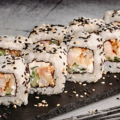 Филадельфия Эби в кунжуте в Суши Мастер по цене 229 ₽