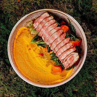 С уткой, свеклой и сезонной тыквой в Эхо по цене 750 ₽