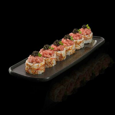 Ролл Кой в Koi sushi bar по цене 4290 ₽