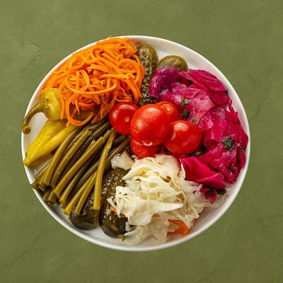 Ассорти домашних соленьев в Шашлычара по цене 690 ₽