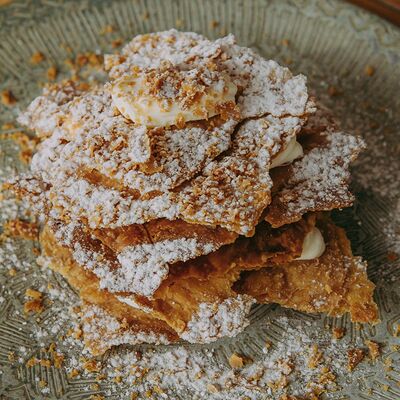 Наполеон в Мацони по цене 260