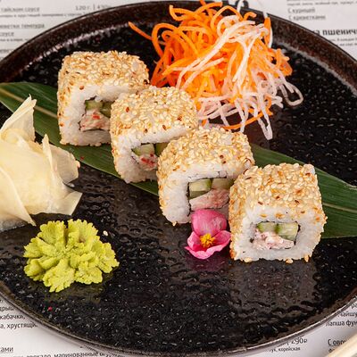 Ролл Калифорния в кунжуте в Tasty box по цене 210