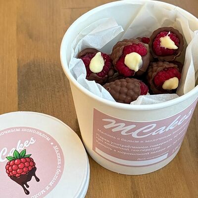 Малина в шоколаде по типу Frambini, Franui в MCakes - торты и десерты по цене 1290 ₽