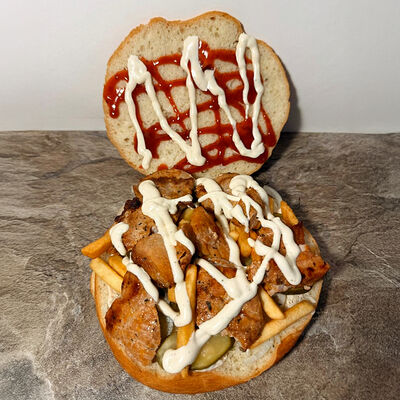 Бургер Grill Express с шашлыком из свинины в Grill Express по цене 500 ₽