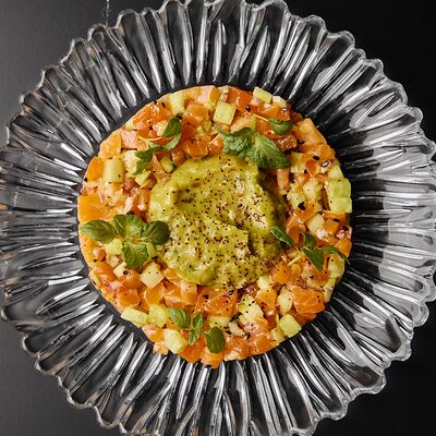 Тартар из форели в Энотека БарДо по цене 850 ₽