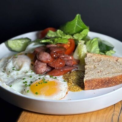 Мясной завтрак в Траттория для друзей по цене 440 ₽