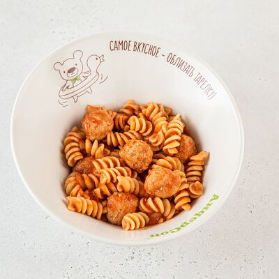 Макарошки с фрикадельками из индейки в томатном соусе в АндерСон по цене 470 ₽