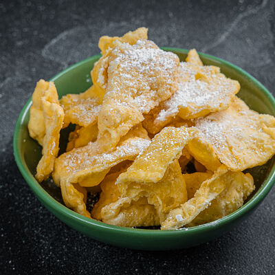 Хворост в PLOVBOX по цене 390