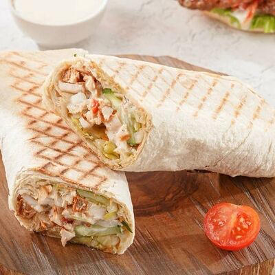 Шаурма с курицей в Ламаджо по цене 300 ₽