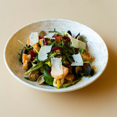 Салат с морепродуктамив Romanico по цене 1080 ₽