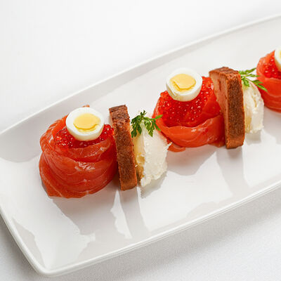 Маринованный царский лосось в Metropol Delivery по цене 3150 ₽