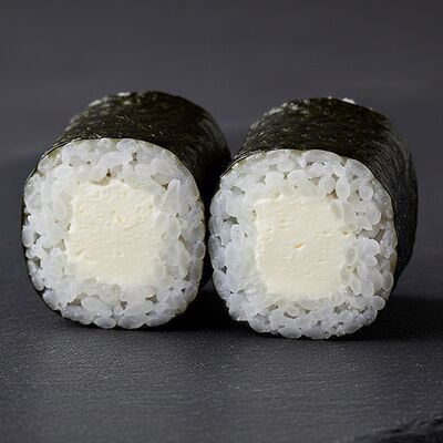 Чиз хосомаки в ОЛИО пицца и суши по цене 199 ₽