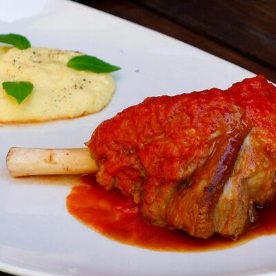 Оссобуко из ягненка с полентой в Беллуччи по цене 990