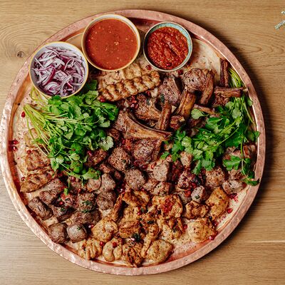 Праздничное ассорти мяса на мангале в Maroon по цене 22190 ₽