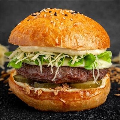 Бургер Четыре сыра в BurgerSpot по цене 755 ₽