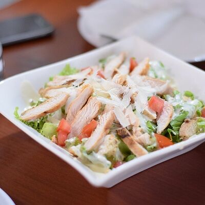 Цезарь в Pomodoro Royal по цене 432 ₽