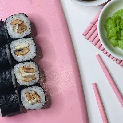 Классический ролл угорь в Barbara Пироги/Пицца/Роллы по цене 300 ₽