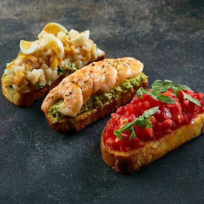 Ассорти из брускетт в Двор Помидор по цене 640