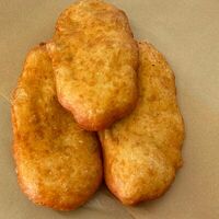 Пирожок с мясом жареный в Пирожковая