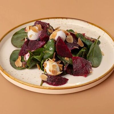 Салат Итальянский с запеченной свеклой и сливочным сыром в Кулинария Патрик & Мари по цене 328 ₽