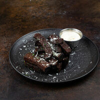 Гренки Бородинские с чесноком и зеленью в Город детей