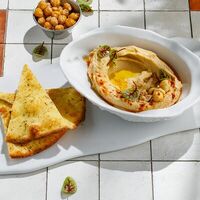 Хумус с пряной лепешкой в Баклажан Озерки