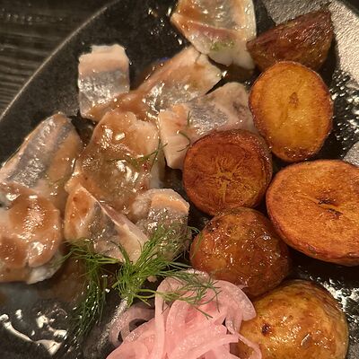 Беломорская сельдь с картофелем в Геология по цене 450 ₽