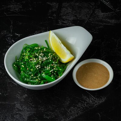 Салат из морских водорослей в Sushi House по цене 390 ₽