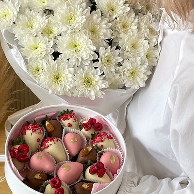 Комбо-набор №1 в Клубника по цене 7990 ₽