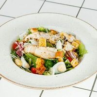 Цезарь с курицей 190/50гр в Choppers