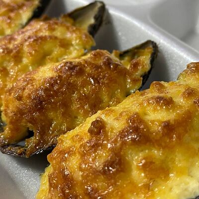 Мидии запеченные в TAY NAY по цене 715 ₽