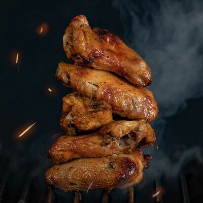 Шашлык из куриных крылышек в Много Мяса по цене 489 ₽