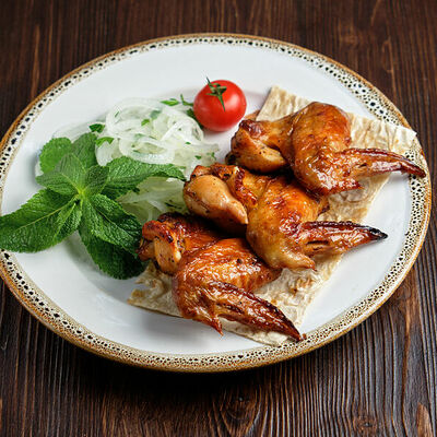 Куриные крылышки на углях в Парк-отель Усадьба по цене 521 ₽