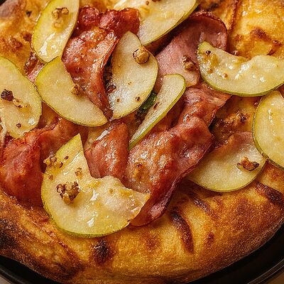 Прошутто с грушей в Сметанин Пицца по цене 850 ₽